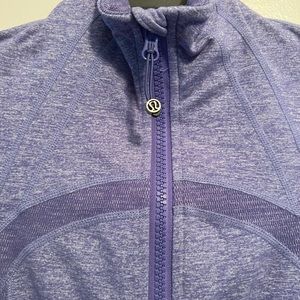 Lululemon jacket size 4